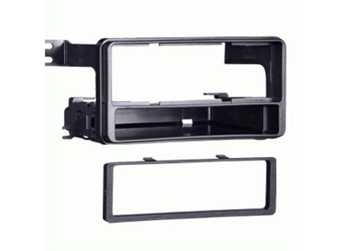 Hovedbilde Metra monteringsramme 1-DIN HiLux (2006 - 2011)
