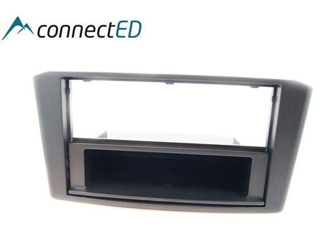 Hovedbilde ConnectED monteringsramme 1-DIN Avensis (2003 - 2008)