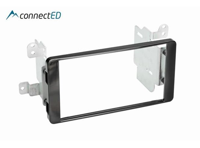 Hovedbilde ConnectED Premium 2-DIN ramme Outlander/Pajero (2006 -->) Pianosort