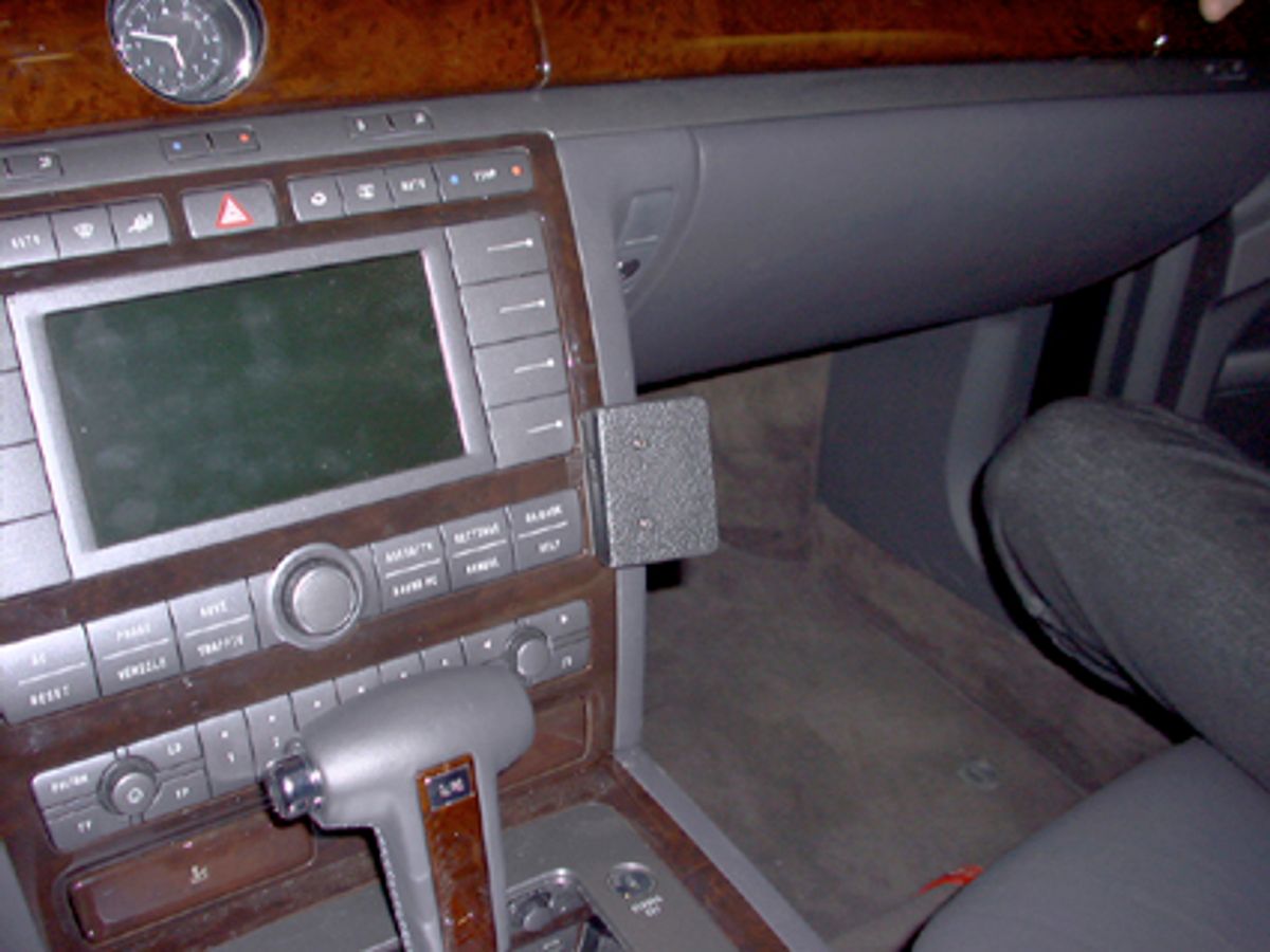 Brodit ProClip 853180 Volkswagen Phaeton 2002-2009 Vinklet