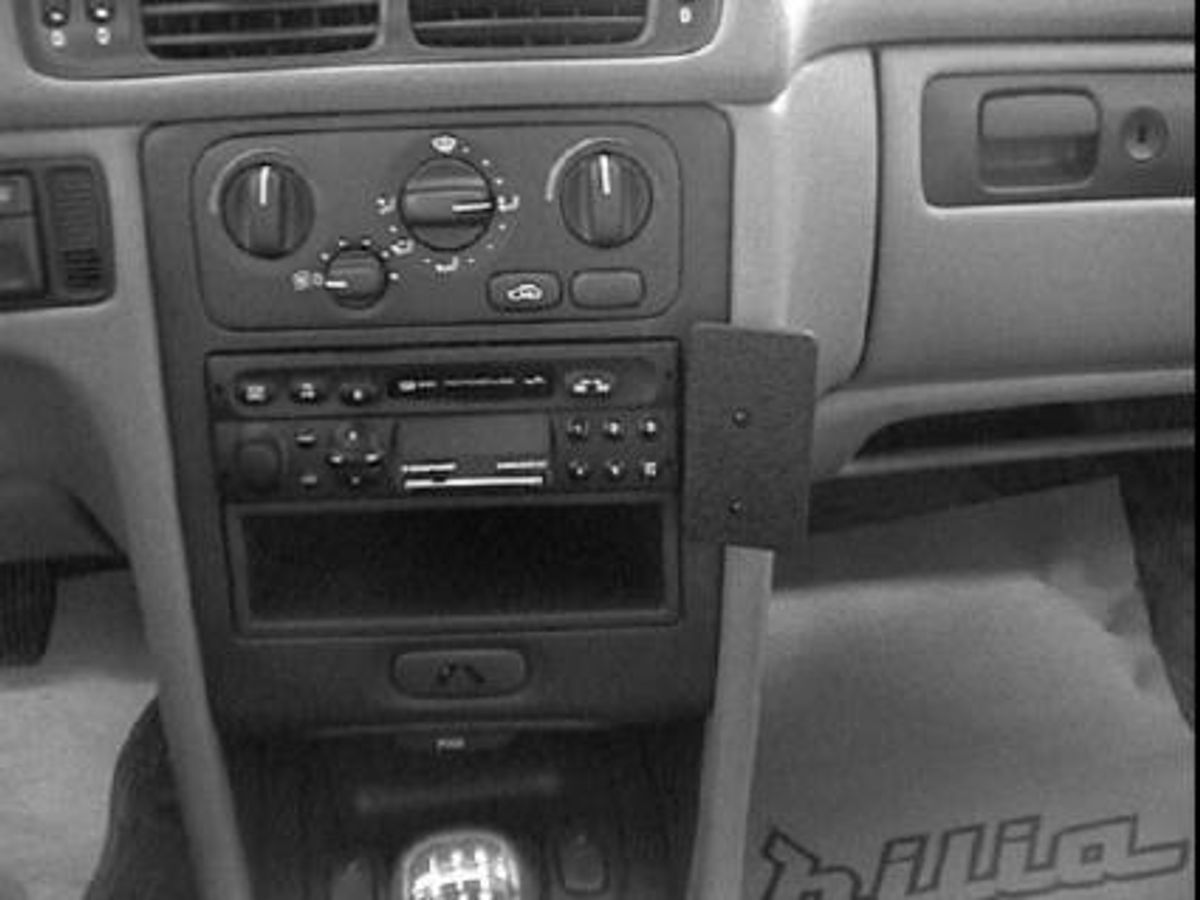 Brodit ProClip 852412 Volvo V70, S70, C70 Vinklet