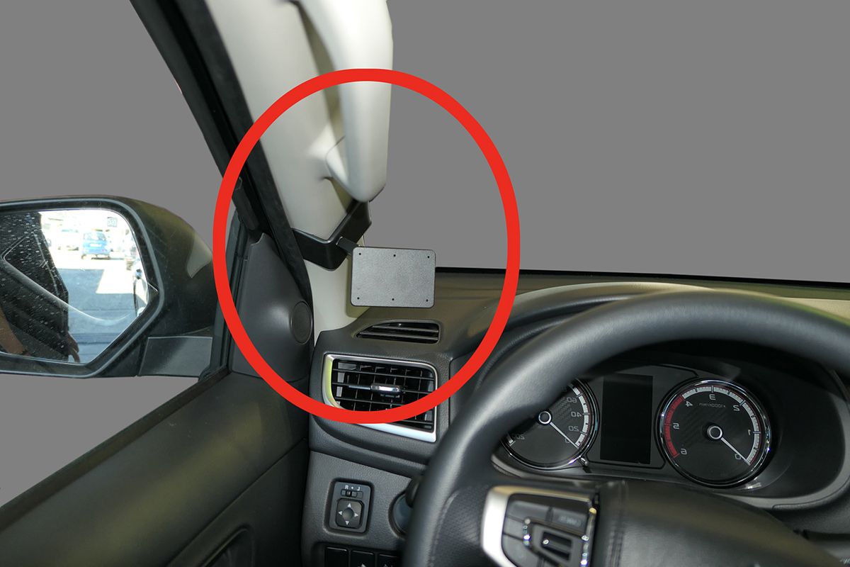 Brodir ProClip 805524 Mitsubishi L200 2020-2024 A-stolpe