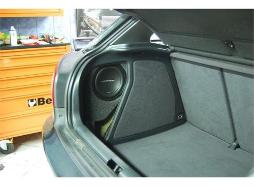 ConnectED EDAU1250 Bilspesifikk basskasse 8” – Audi A3 1996–2003