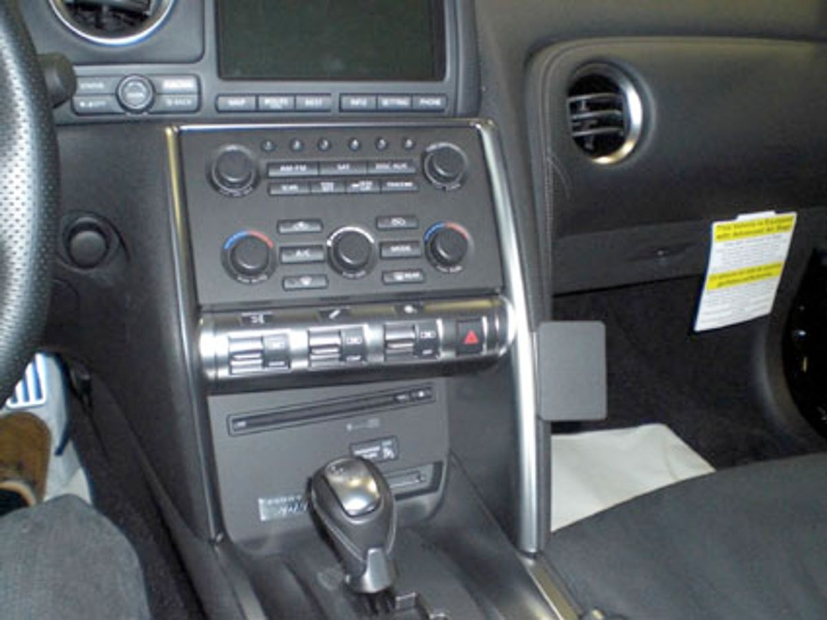 Brodit ProClip 854417 Nissan GT-R 2009-2016 Vinklet