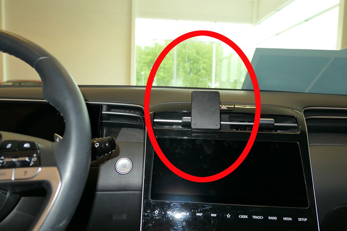 Brodit ProClip 855764 Hyundai Tucson, Santa Cruz 2021-2024 Senter