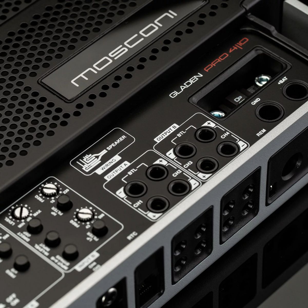 Mosconi PRO 4 | 10 4-kanals forsterker 4 x 160W