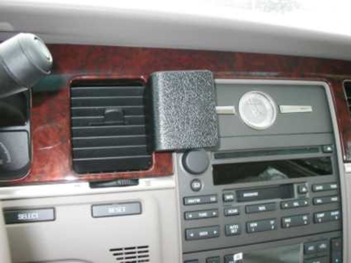 Brodit ProClip 853114 Lincoln Town Car 2003-2011 Senter
