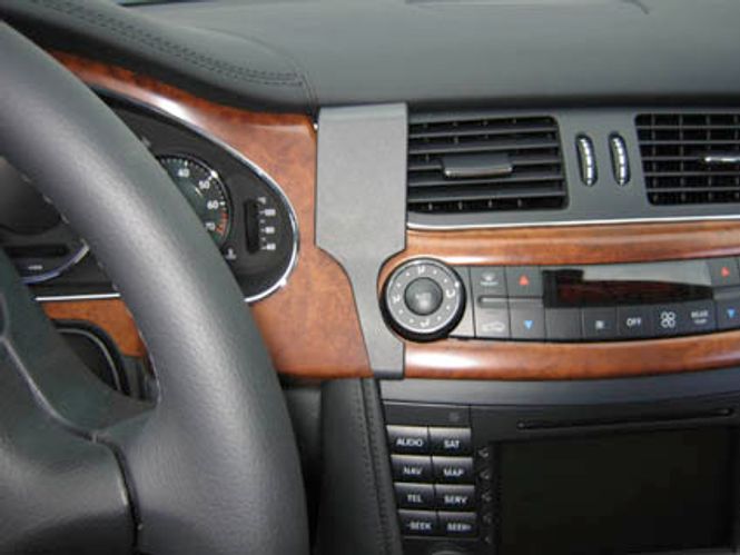 Hovedbilde Brodit ProClip 853624 Mercedes Benz CLS 2005-2010 Senter