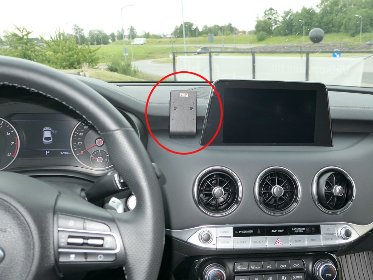 Brodit ProClip 855548 Kia Stinger 2018-2023 Senter