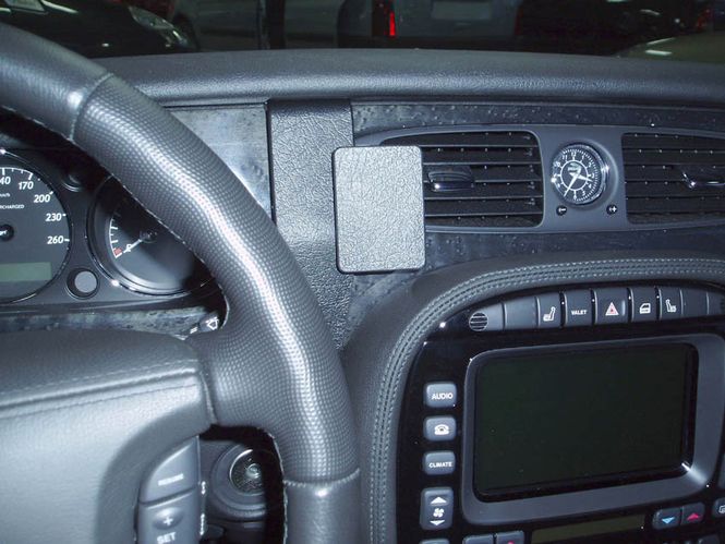 Hovedbilde Brodit ProClip 853383 Jaguar XJ 2003-2009 Senter
