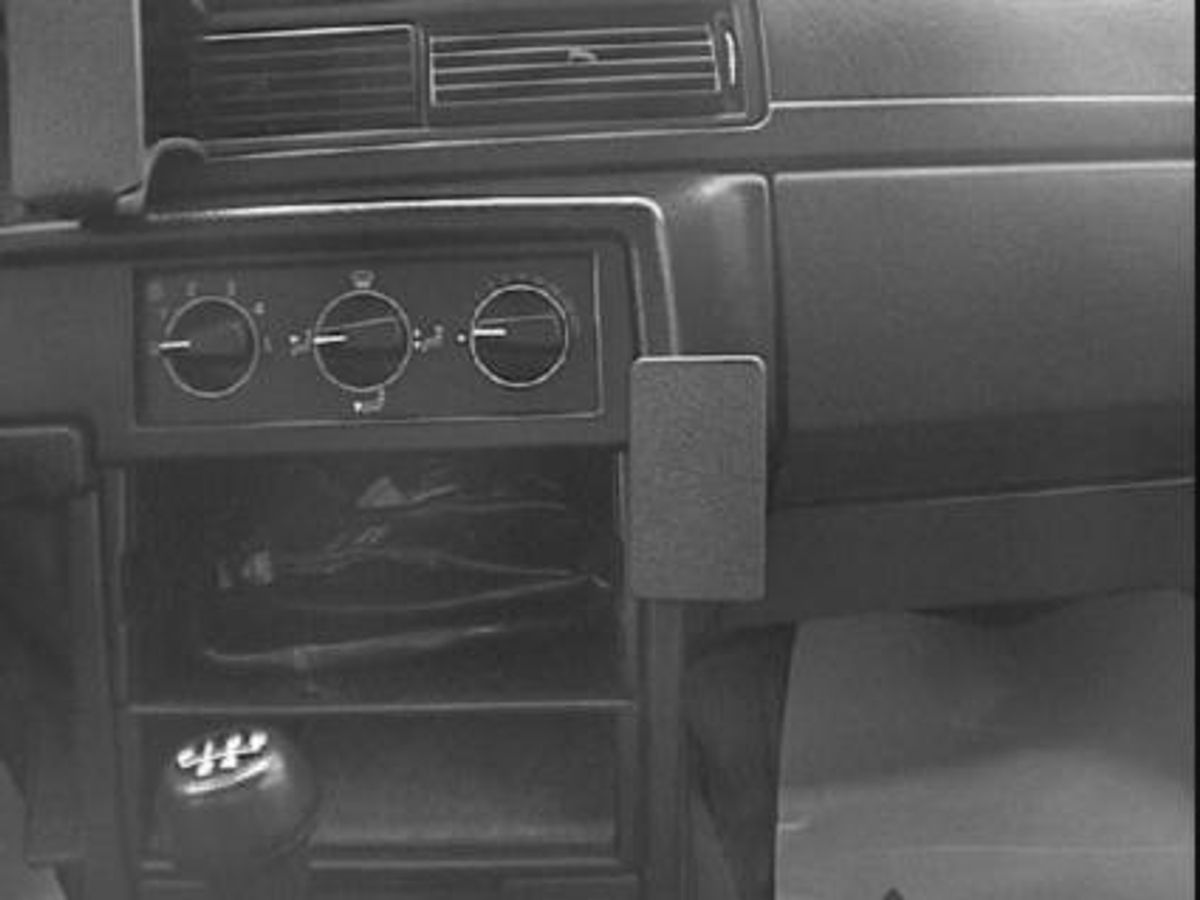 Brodit ProClip 852174 Volvo 740, 940 1991--> Vinklet